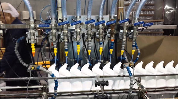 Teljesen automatikus WC-tisztító fehérítő, lineáris típusú töltőgép