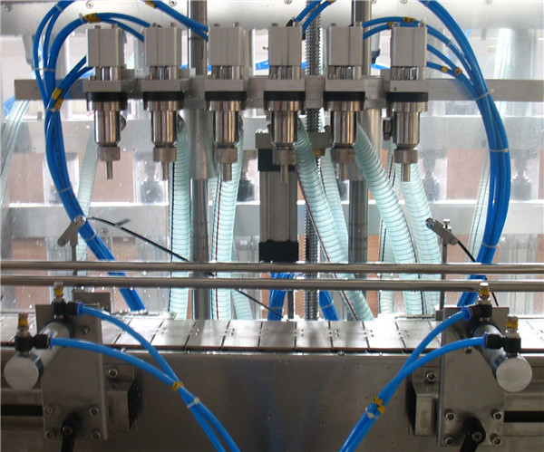 Hat fej automata folyékony töltőgép